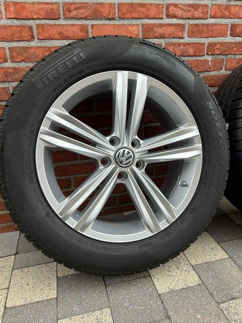 VW TIGUAN R LINE 18 INCH WINTERSET - 235/55/R18, Auto-onderdelen, Banden en Velgen, Banden en Velgen, Winterbanden, 18 inch, 235 mm