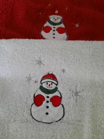 Kerst /  Handdoekset 2 stuks / wit + rood beschikbaar voor biedingen