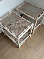 Set van 2 witte vintage rotan tafeltjes, Ophalen, Zo goed als nieuw