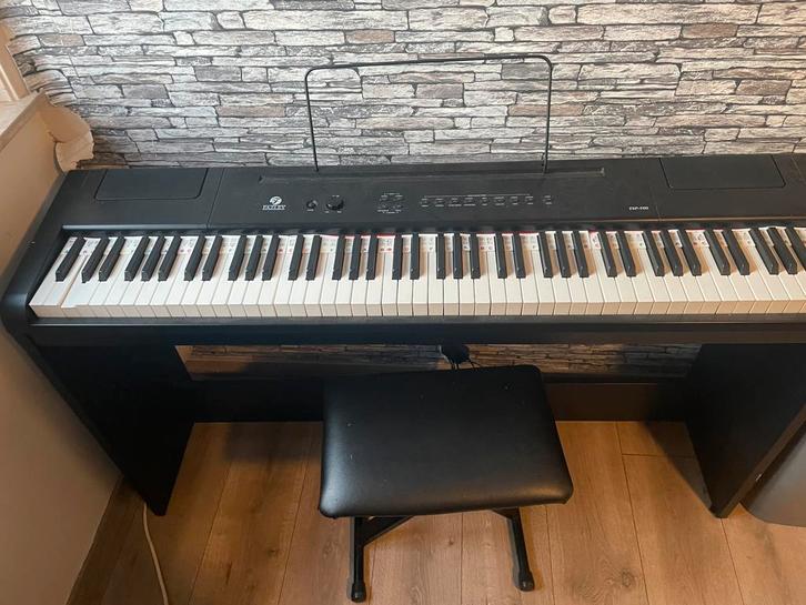 digitale piano Everplay, model ESP-509, Muziek en Instrumenten, Piano's, Gebruikt, Overige typen, Zwart, Digitaal, Ophalen of Verzenden