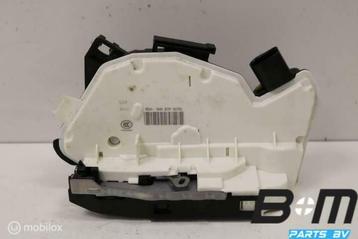 Portierslot LA (bestuurderskant) VW Tiguan 5N beschikbaar voor biedingen