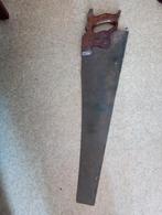 Très vieille scie, Enlèvement