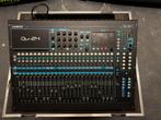 Allen & Heath QU-24 digitale mixer + flightcase, Muziek en Instrumenten, Mengpanelen, Ophalen, Gebruikt, 20 kanalen of meer, Microfooningang