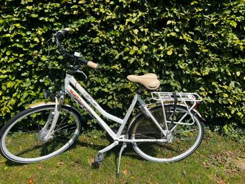 Damesfiets city-bike beschikbaar voor biedingen