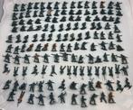 Airfix 1:32 WOII soldaten 142 stuks plastic model figuren, Verzenden, Zo goed als nieuw
