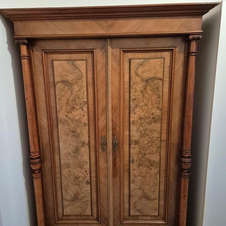 Joli meuble ancien., Antiquités & Art, Antiquités | Meubles | Tables, Enlèvement