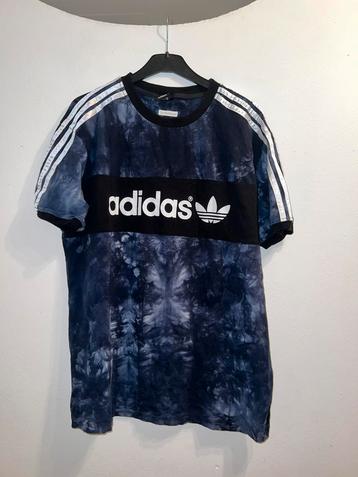 T-shirt adidas beschikbaar voor biedingen