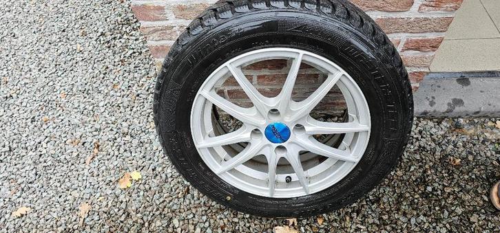 winterbanden + lichtmetalen velgen 185/65R15 88H, Auto diversen, Overige Auto diversen, Ophalen