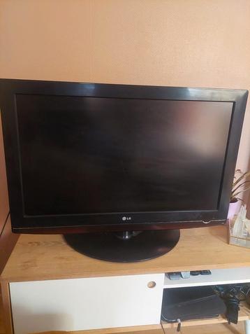 LG full HD in goede staat, Audio, Tv en Foto, Televisies, Ophalen, Zo goed als nieuw, LG