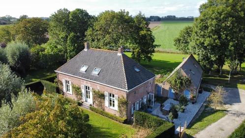 Manoir met gastenverblijf en inpandige garage!, Immo, Buitenland, Nederland, Woonhuis, Dorp