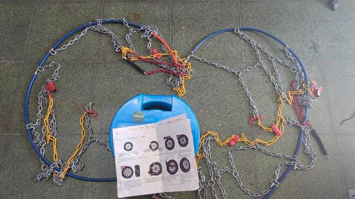 Sneeuwkettingen KN100, Auto diversen, Sneeuwkettingen, Zo goed als nieuw, Ophalen of Verzenden