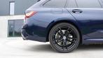 BMW 330e Touring M Pakket    refined and mystical ensemble, Auto's, Automaat, Achterwielaandrijving, 4 cilinders, Blauw