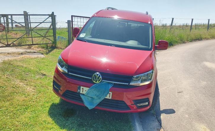 Superbe VW Caddy Double Cabine Rouge dans un état impeccable, Autos, Volkswagen, Particulier, Caddy Maxi, ABS, Airbags, Air conditionné