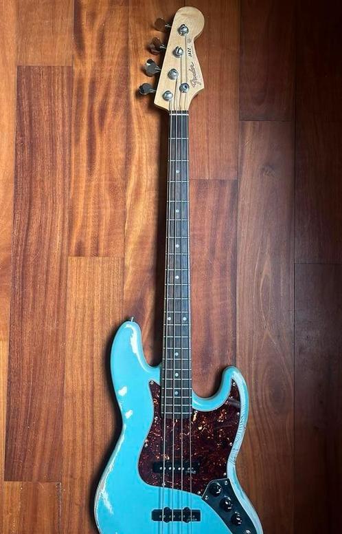 Custom Electric Bass - Relic Style, Muziek en Instrumenten, Snaarinstrumenten | Gitaren | Bas, Gebruikt, Ophalen of Verzenden