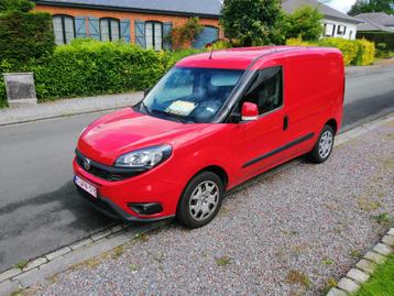 vehicule utilitaire fiat doblo 49500 km