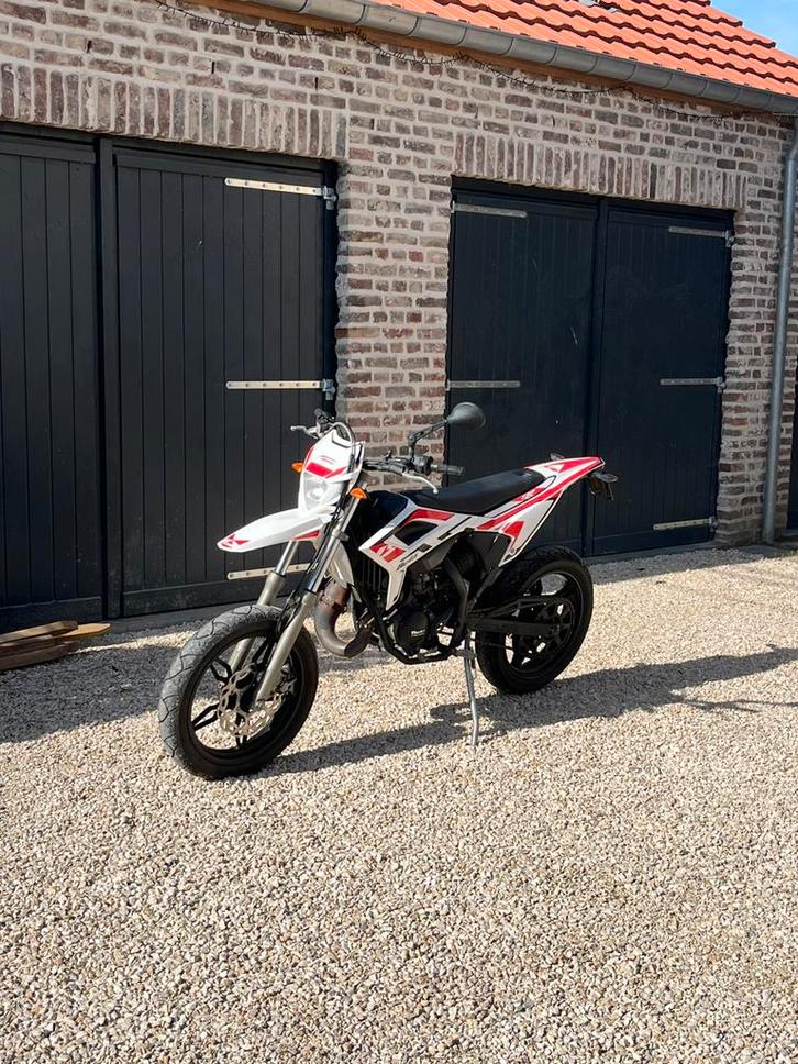 Beta rr 50 2023, Fietsen en Brommers, Brommers | Crossbrommers, Zo goed als nieuw, Overige merken, Ophalen