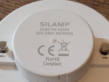 2 ampoules LED type GX53 7w 4200k beschikbaar voor biedingen