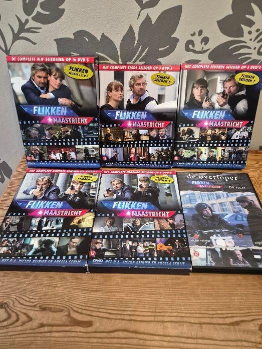 FLIKKEN MAASTRICHT 1 T/M 9 + DE FILM OVERLOPER, Cd's en Dvd's, Dvd's | Tv en Series, Zo goed als nieuw, Actie en Avontuur, Boxset