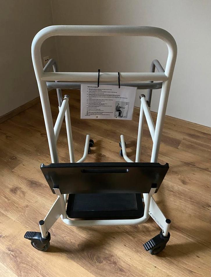 Opstahulp BEA, Diversen, Verpleegmiddelen, Zo goed als nieuw, Ophalen