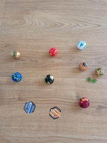 Bakugan: verschillende speelfiguren beschikbaar voor biedingen
