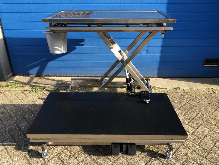 Veterinaire dentale behandeltafel extra breed elektrisch, Diversen, Braces