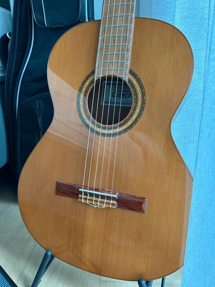 Cuenca 30 klassieke gitaar inclusief draagzak, Muziek en Instrumenten, Snaarinstrumenten | Gitaren | Akoestisch, Zo goed als nieuw