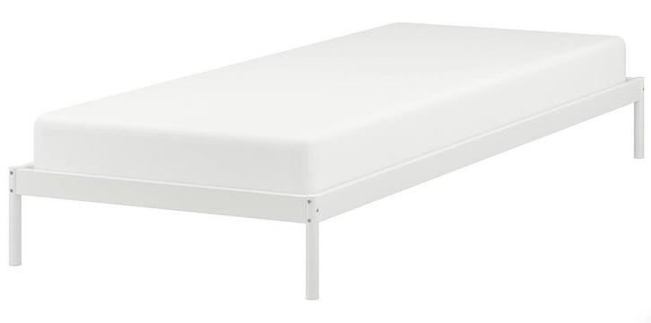 Lit IKEA 90x200 + matelas – très bon état, Maison & Meubles, Chambre à coucher | Lits, Utilisé, Une personne, 90 cm, 200 cm, Métal