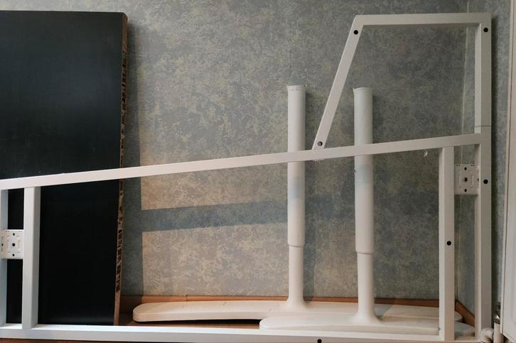 Ikea Bekant-systeem Linkerhoekbureau, Huis en Inrichting, Bureaus, Zo goed als nieuw, Bureau, Ophalen of Verzenden