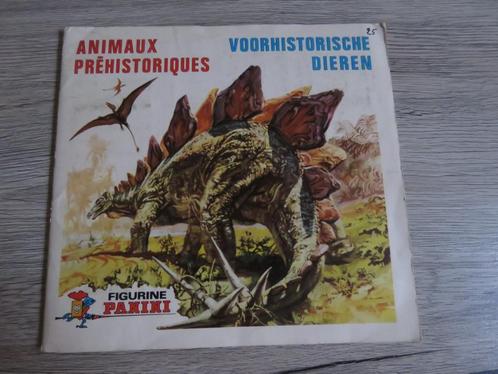 PANINI - VOORHISTORISCHE DIEREN - 1975, Boeken, Prentenboeken en Plaatjesalbums, Gelezen, Plaatjesalbum, Ophalen of Verzenden
