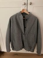 Vestje aangekocht bij Les Jumelles one size in nieuwstaat, Enlèvement ou Envoi, Comme neuf, Gris