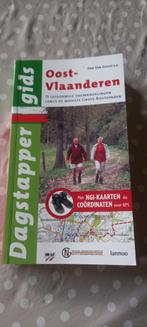 Oost-Vlaanderen 15 lusvormige dagwandelingen Julien Van Remo, Ophalen of Verzenden, Zo goed als nieuw
