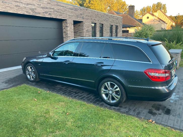 mercedes E 200 break benzine in TOPSTAAT, Auto's, Mercedes-Benz, Particulier, E-Klasse, ABS, Adaptieve lichten, Airbags, Airconditioning