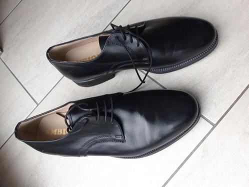 Chaussures AMBIORIX neuves 43, Kleding | Heren, Schoenen, Nieuw, Veterschoenen, Zwart, Ophalen of Verzenden