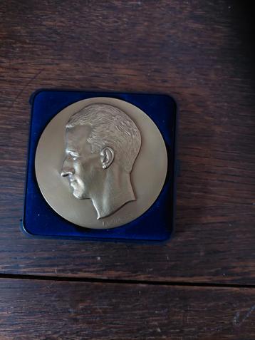 Belle medaille bronze beschikbaar voor biedingen