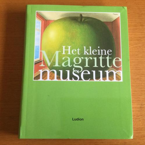 Boek Het kleine Magritte museum, Boeken, Kunst en Cultuur | Beeldend, Nieuw, Schilder- en Tekenkunst, Ophalen of Verzenden