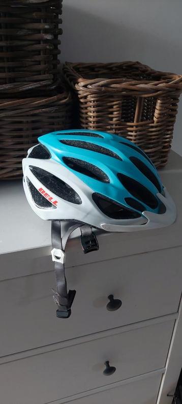 Casque de vélo ajustable Kindle disponible aux enchères