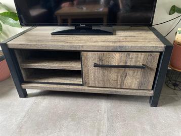Tv meubel  beschikbaar voor biedingen
