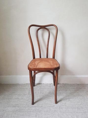 Gesigneerde stoel in gebogen hout gematte zitting - jaren 20