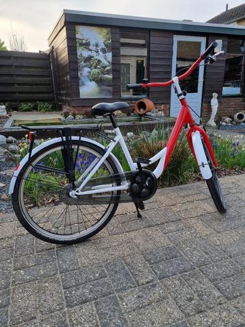 Dames fiets(kinderfiets) beschikbaar voor biedingen