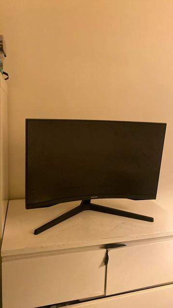 Samsung Odyssey G5  Curved Gaming Monitor - 165hz - 27 inch beschikbaar voor biedingen