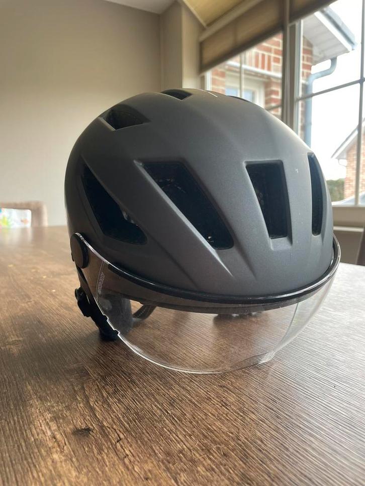 Fietshelm voor speedpedelec, Vélos & Vélomoteurs, Accessoires vélo | Casques de vélo, Comme neuf, Enlèvement ou Envoi