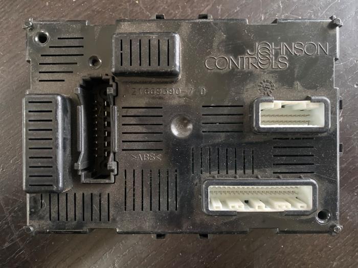 Computer Body Control van een Renault Clio, Auto-onderdelen, Carrosserie, Renault, Gebruikt, 3 maanden garantie, Ophalen of Verzenden
