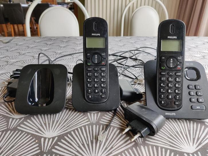 Philips CD 155 Draadloze DECT telefoons + station + opladers, Telecommunicatie, Vaste telefoons | Handsets en Draadloos, Gebruikt