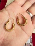 18k gouden oorbellen, Handtassen en Accessoires, Oorbellen, Zo goed als nieuw, Goud, Goud