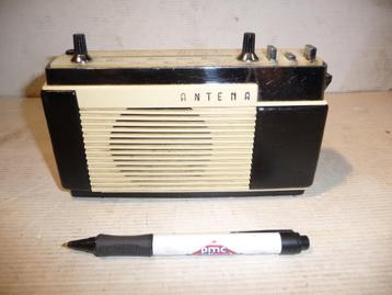 ancienne radio vintage ANTENA 