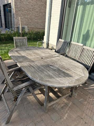 Table et chaise en teck  beschikbaar voor biedingen