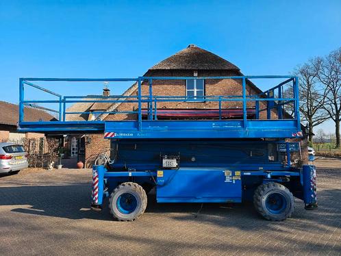Holland lift Schaarhoogwerker 2010 16m diesel (bj 2010), Zakelijke goederen, Machines en Bouw | Liften, Steigers en Ladders