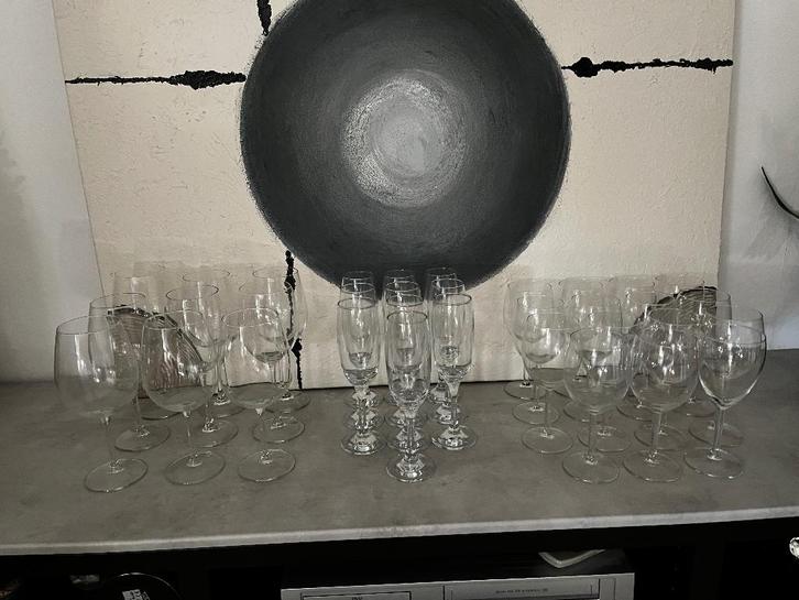 Glazen, kurkentrekker, wijnkoeler., Collections, Verres & Petits Verres, Comme neuf, Enlèvement ou Envoi