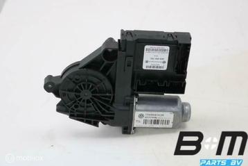 Raammotor rechtsvoor VW Touran 1T 1T0959702R beschikbaar voor biedingen