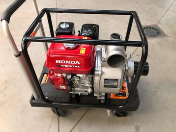 Honda waterpomp beschikbaar voor biedingen